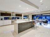 https://images.listonce.com.au/custom/160x/listings/1-damon-road-mount-waverley-vic-3149/697/00975697_img_05.jpg?Iy12_8IUfes