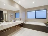 https://images.listonce.com.au/custom/160x/listings/1-damon-road-mount-waverley-vic-3149/697/00975697_img_12.jpg?FE9hh5kKhH8