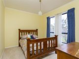 https://images.listonce.com.au/custom/160x/listings/1-daniell-drive-castlemaine-vic-3450/334/00616334_img_15.jpg?y_85jCfAOrM