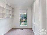 https://images.listonce.com.au/custom/160x/listings/1-daracombe-avenue-kew-vic-3101/065/01938065_img_11.jpg?EYknP8d-2Ak
