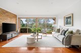 https://images.listonce.com.au/custom/160x/listings/1-darkan-court-eltham-vic-3095/187/01589187_img_07.jpg?XU1b4kUviCw