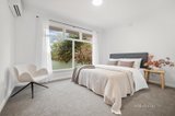 https://images.listonce.com.au/custom/160x/listings/1-ditchfield-road-brown-hill-vic-3350/722/01718722_img_09.jpg?ldg-MIhA24I