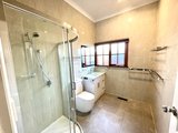 https://images.listonce.com.au/custom/160x/listings/1-donaldson-street-bentleigh-vic-3204/609/01752609_img_09.jpg?Tcnn389MlJE