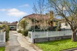 https://images.listonce.com.au/custom/160x/listings/1-douglas-crescent-castlemaine-vic-3450/250/01257250_img_01.jpg?dfYRkeX7Efc