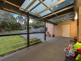 https://images.listonce.com.au/custom/160x/listings/1-douglas-parade-croydon-vic-3136/566/01525566_img_02.jpg?4-7O-pRPsyU