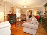 https://images.listonce.com.au/custom/160x/listings/1-dresden-avenue-heathmont-vic-3135/012/01744012_img_02.jpg?U5lbk48Jc8g