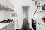 https://images.listonce.com.au/custom/160x/listings/1-dundas-place-albert-park-vic-3206/941/01899941_img_07.jpg?_Snwvuh_Tf0