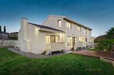 https://images.listonce.com.au/custom/160x/listings/1-dundee-court-templestowe-vic-3106/552/00538552_img_10.jpg?0Bk8t33CWt0