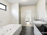 https://images.listonce.com.au/custom/160x/listings/1-durkin-street-newport-vic-3015/806/01203806_img_08.jpg?HWiMt0czEkg