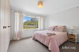 https://images.listonce.com.au/custom/160x/listings/1-dysart-street-glenlyon-vic-3461/337/01954337_img_05.jpg?HhZWORuKSM0