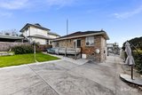 https://images.listonce.com.au/custom/160x/listings/1-eden-court-ascot-vale-vic-3032/405/01955405_img_09.jpg?1MhgMxbW62E