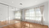 https://images.listonce.com.au/custom/160x/listings/1-edith-court-bentleigh-east-vic-3165/955/01947955_img_05.jpg?GpfdrVAqiw8