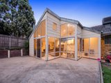 https://images.listonce.com.au/custom/160x/listings/1-eliot-court-mooroolbark-vic-3138/060/01524060_img_11.jpg?1fk34vncdn8