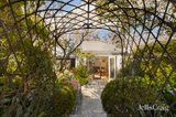 https://images.listonce.com.au/custom/160x/listings/1-elm-grove-richmond-vic-3121/362/01754362_img_15.jpg?XW7jB17dHds