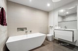 https://images.listonce.com.au/custom/160x/listings/1-elton-close-watsonia-north-vic-3087/390/01430390_img_10.jpg?U8lKB8BRDcQ