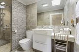 https://images.listonce.com.au/custom/160x/listings/1-england-street-geelong-vic-3220/739/01699739_img_12.jpg?fiopadzR7yI