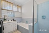 https://images.listonce.com.au/custom/160x/listings/1-esther-street-templestowe-lower-vic-3107/368/01876368_img_09.jpg?g1zF6jphWMI