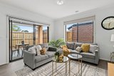 https://images.listonce.com.au/custom/160x/listings/1-euston-way-strathtulloh-vic-3338/459/01618459_img_16.jpg?dDlvpG0Vqcs