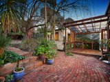 https://images.listonce.com.au/custom/160x/listings/1-everton-grove-surrey-hills-vic-3127/851/01684851_img_08.jpg?3DxGPOR0wV0