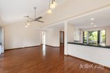 https://images.listonce.com.au/custom/160x/listings/1-felicia-rise-diamond-creek-vic-3089/516/01751516_img_08.jpg?-8gVUYXfXLA