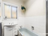 https://images.listonce.com.au/custom/160x/listings/1-fenfield-street-altona-vic-3018/775/01203775_img_06.jpg?kX9Sc2a7Pf0