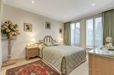 https://images.listonce.com.au/custom/160x/listings/1-first-avenue-kew-vic-3101/147/00376147_img_06.jpg?x_OUV9pw-lw