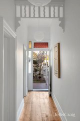 https://images.listonce.com.au/custom/160x/listings/1-fowler-street-coburg-vic-3058/210/01740210_img_08.jpg?6Tw5OavU6es