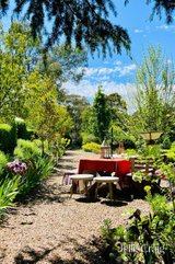 https://images.listonce.com.au/custom/160x/listings/1-frame-avenue-hepburn-vic-3461/892/01808892_img_29.jpg?5QqDDnUkrV0