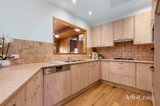 https://images.listonce.com.au/custom/160x/listings/1-franklin-court-glen-waverley-vic-3150/473/01986473_img_06.jpg?wlJGoV2BdaQ