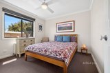 https://images.listonce.com.au/custom/160x/listings/1-garibaldi-drive-daylesford-vic-3460/410/01591410_img_06.jpg?UcSW-yl_W0s