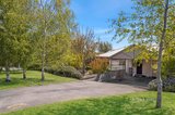 https://images.listonce.com.au/custom/160x/listings/1-garibaldi-drive-daylesford-vic-3460/410/01591410_img_08.jpg?AoR2wxnd8Nw