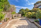 https://images.listonce.com.au/custom/160x/listings/1-georgian-court-ringwood-vic-3134/552/01978552_img_08.jpg?BczvXrDHRfk