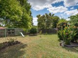 https://images.listonce.com.au/custom/160x/listings/1-grace-avenue-mooroolbark-vic-3138/360/01524360_img_17.jpg?0EeWe9JepJQ