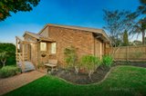 https://images.listonce.com.au/custom/160x/listings/1-hallifax-court-doncaster-east-vic-3109/072/00646072_img_09.jpg?KBplIU-9wI0