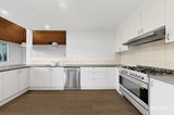 https://images.listonce.com.au/custom/160x/listings/1-hambledon-road-hawthorn-vic-3122/028/01903028_img_07.jpg?PBQWay3qxXE