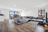 https://images.listonce.com.au/custom/160x/listings/1-harness-way-winter-valley-vic-3358/174/01950174_img_06.jpg?qy7uywEdQcc