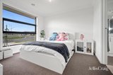 https://images.listonce.com.au/custom/160x/listings/1-harness-way-winter-valley-vic-3358/945/01830945_img_12.jpg?qoRlJ9EZH4w