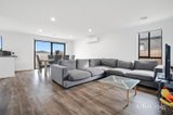 https://images.listonce.com.au/custom/160x/listings/1-harness-way-winter-valley-vic-3358/979/01741979_img_03.jpg?b1x7jMxzVG0