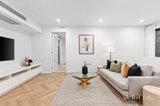 https://images.listonce.com.au/custom/160x/listings/1-harrow-court-doncaster-vic-3108/559/01810559_img_07.jpg?EncOvas572M