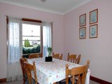 https://images.listonce.com.au/custom/160x/listings/1-hayes-court-lovely-banks-vic-3213/105/01699105_img_05.jpg?FV_gZ7ZQ8G0
