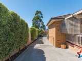 https://images.listonce.com.au/custom/160x/listings/1-helen-close-yarra-glen-vic-3775/424/01526424_img_17.jpg?wmNLikYKdCM