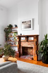 https://images.listonce.com.au/custom/160x/listings/1-henderson-street-northcote-vic-3070/279/01244279_img_04.jpg?PtZiVEaSElM