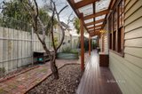 https://images.listonce.com.au/custom/160x/listings/1-henderson-street-northcote-vic-3070/279/01244279_img_11.jpg?pazNHgKHziA