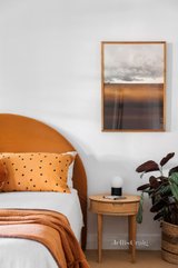 https://images.listonce.com.au/custom/160x/listings/1-henderson-street-northcote-vic-3070/279/01244279_img_13.jpg?IrSCH2ySGT0
