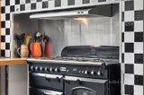 https://images.listonce.com.au/custom/160x/listings/1-hendley-street-woodend-vic-3442/309/01722309_img_05.jpg?TPz8K4K1huo