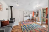 https://images.listonce.com.au/custom/160x/listings/1-hendley-street-woodend-vic-3442/309/01722309_img_10.jpg?oJ_2p4Z-UbQ