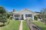 https://images.listonce.com.au/custom/160x/listings/1-hendley-street-woodend-vic-3442/802/00344802_img_01.jpg?PeljWC8HL9I