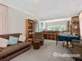 https://images.listonce.com.au/custom/160x/listings/1-hinkley-avenue-croydon-vic-3136/671/01525671_img_04.jpg?8QkpwuKgC5o