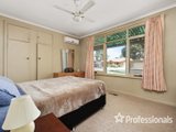 https://images.listonce.com.au/custom/160x/listings/1-hinkley-avenue-croydon-vic-3136/671/01525671_img_06.jpg?HA7ejgieaXM