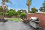 https://images.listonce.com.au/custom/160x/listings/1-honni-mews-doncaster-east-vic-3109/110/00577110_img_09.jpg?aGv5h6Z2kMc